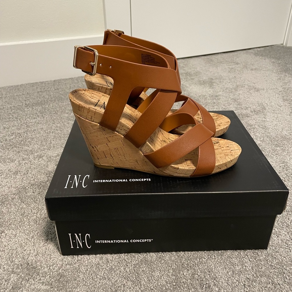 INC International Concepts Landorp Wedge